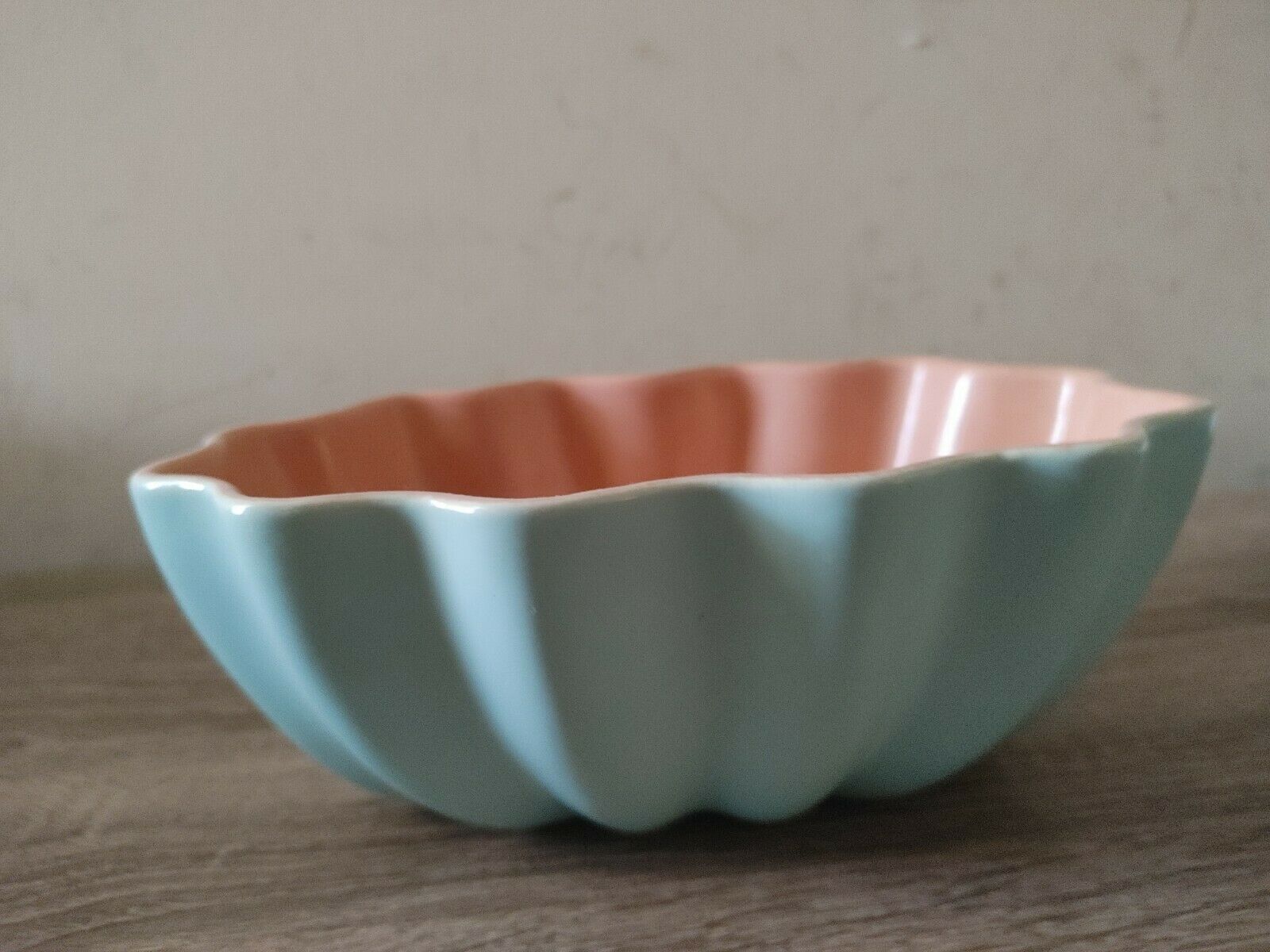 Catalina Pottery Scalloped Oval Bowl, Vintage Teal/coral