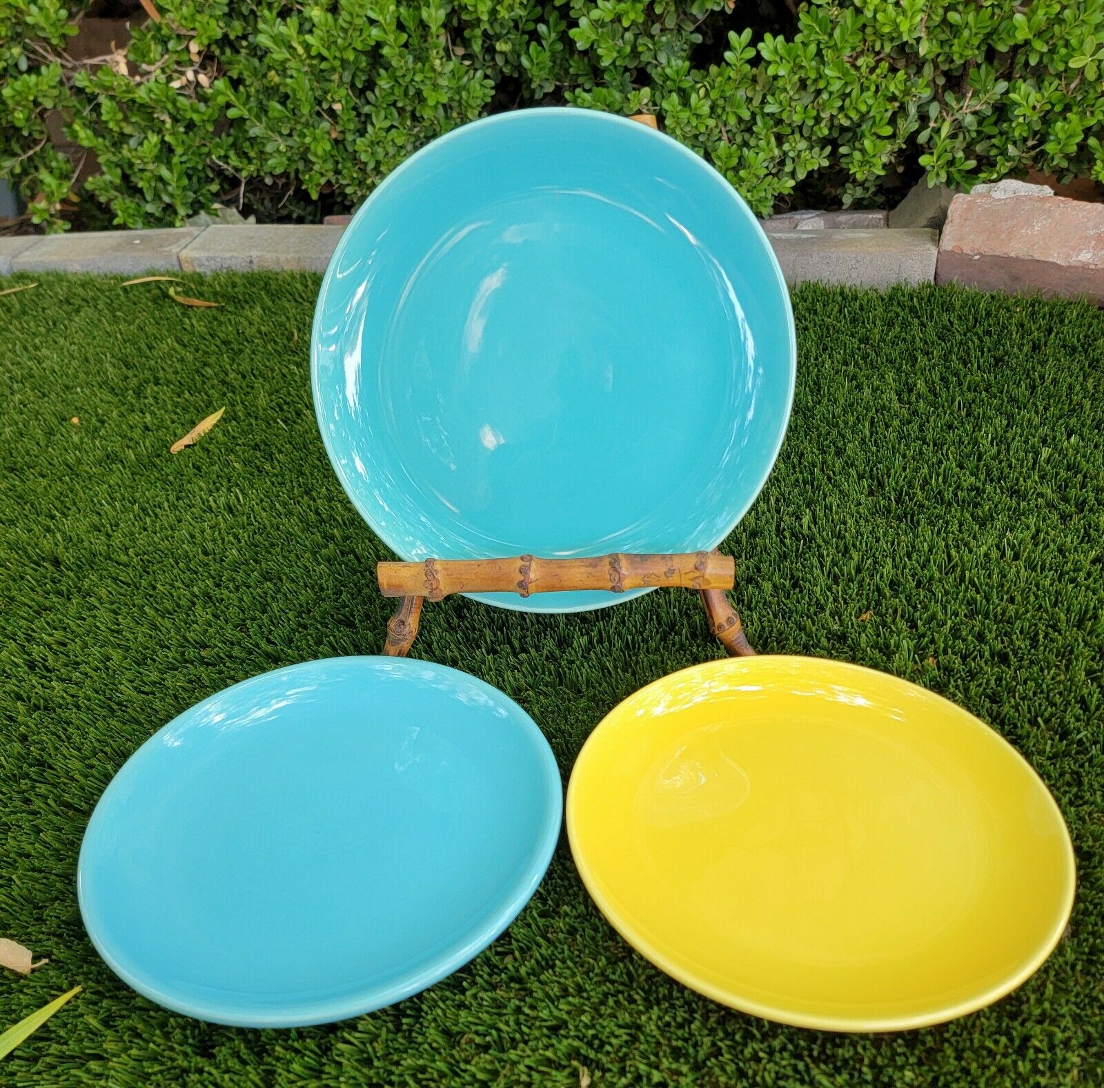 Catalina Pottery Glossy Glaze Dinner Plates Set Of 3 Blue Yellow